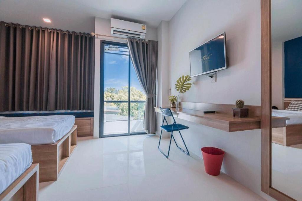 Fun Hotel Районг Экстерьер фото